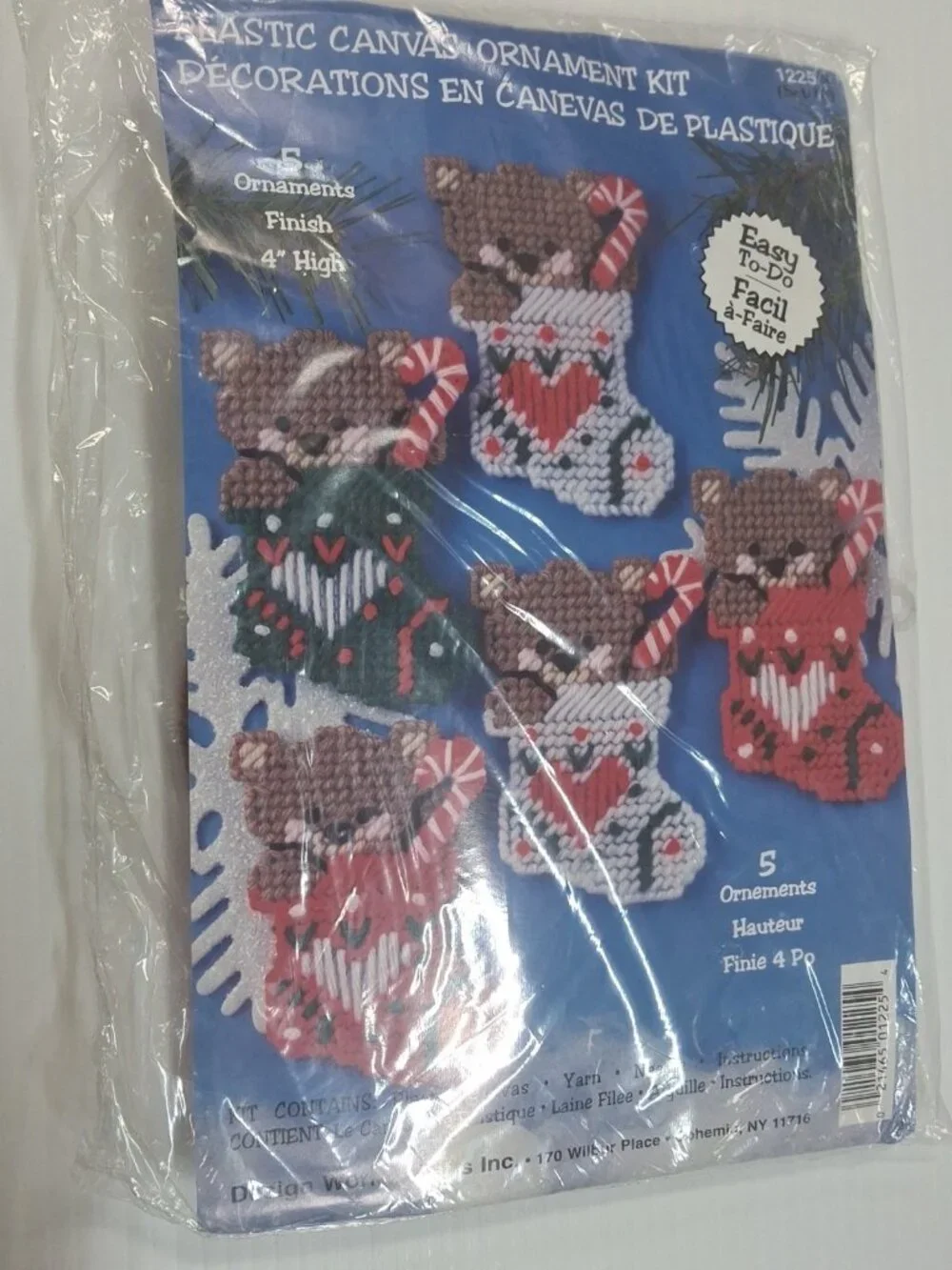 Vtg Plastic Canvas Ornament Kit 4 Patterns NMI #1225 -Bears In Stockings -NOS